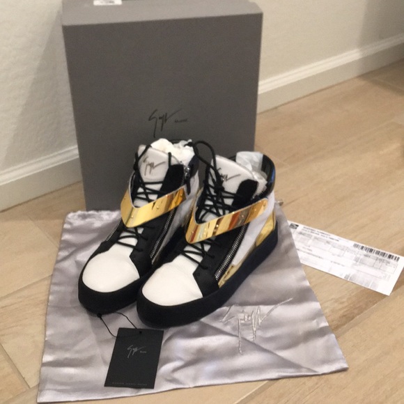 Giuseppe Zanotti Other - Giuseppe Zanotti V- Bar High Top Sneakers Men’s 11